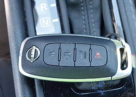 2025 Nissan Sentra S z USA, uszkodzony, nr VIN 3N1AB8BV6SY207817